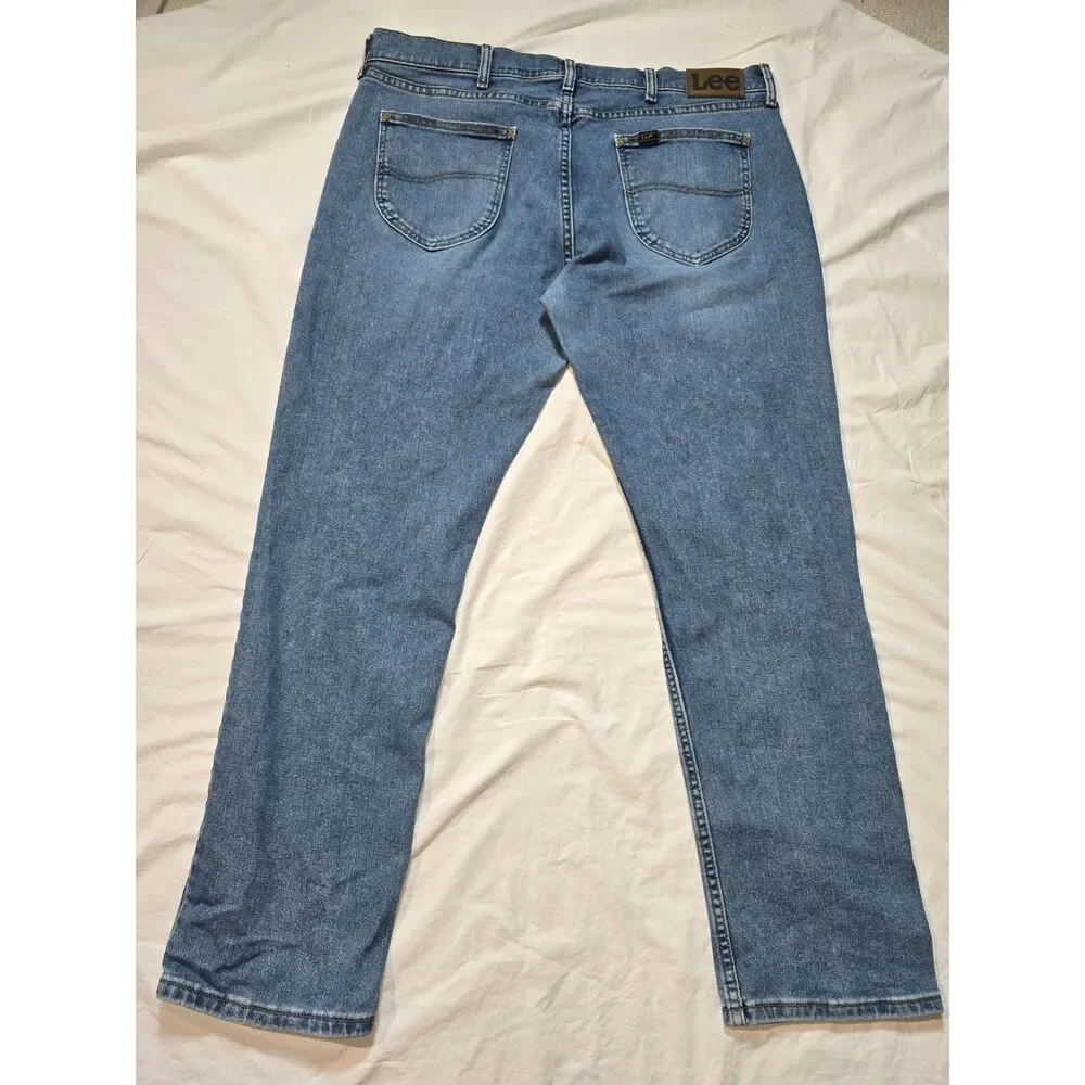 Lee Mens Jeans Size 38x32 Athletic Fit - 27